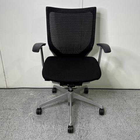 【中古】バロンチェア  オカムラ（okamura） 肘付ローバックチェア