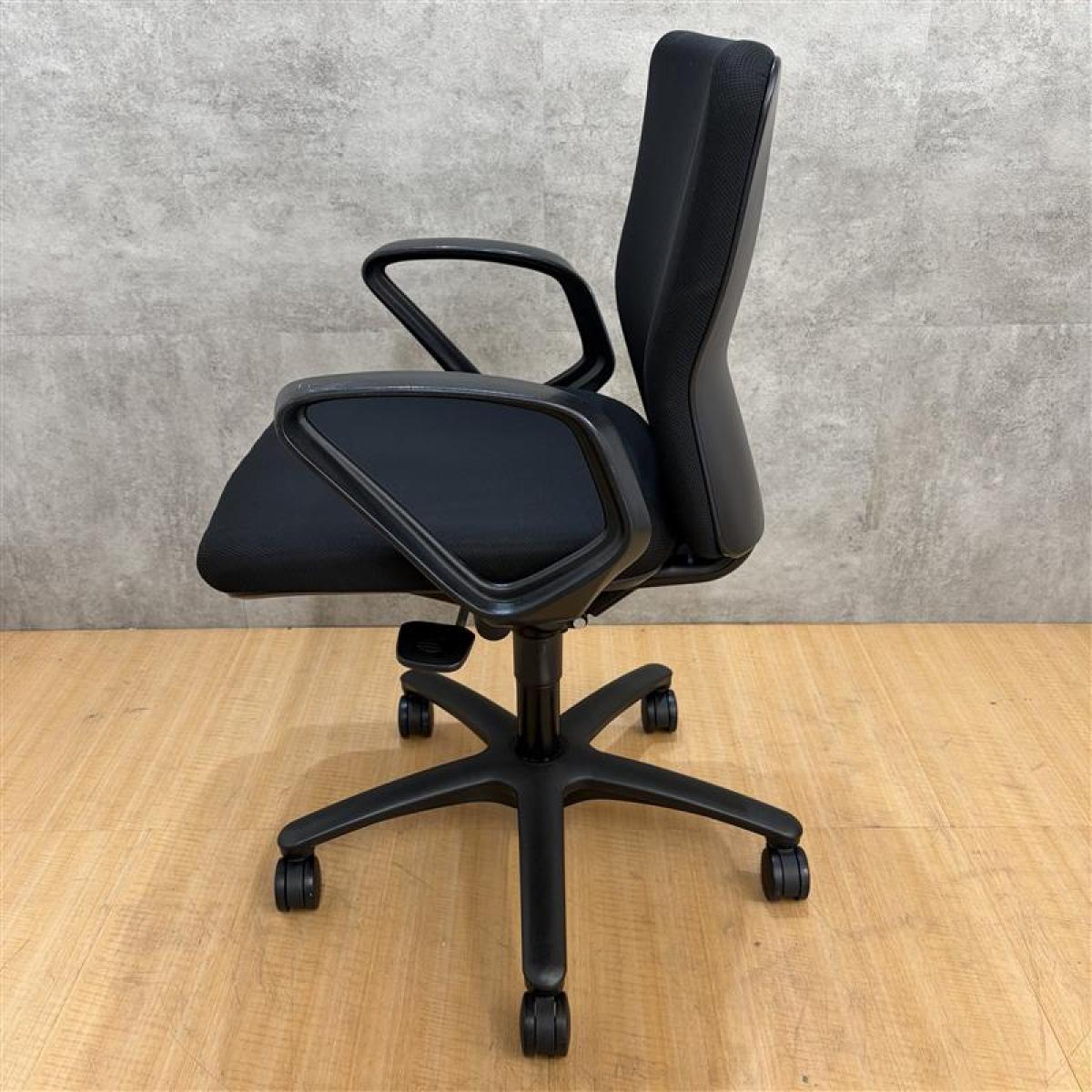 中古】 CK33JR オカムラ/okamura 肘付ローバックチェア 604514 - 中古