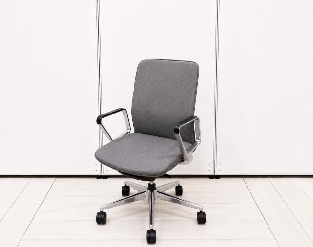 【中古】ファブレ クッション CO1S-B101C-M6M61 コクヨ（KOKUYO） 肘付ミドルバックチェア