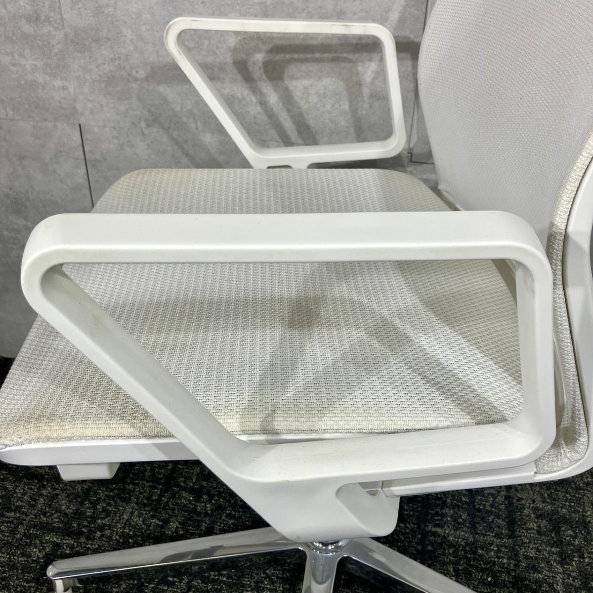 中古】ファブレ メッシュ コクヨ/KOKUYO 肘付ハイバックチェア 604686 