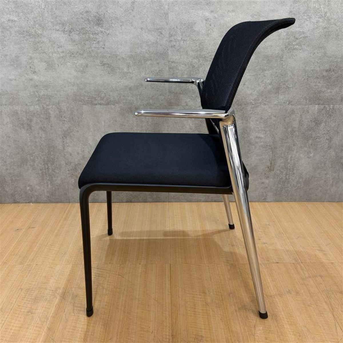 展示品□vitra□メダスリム□10万円□アルベルト・メダ□スタッキング