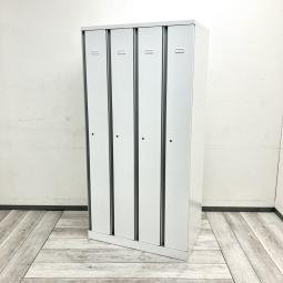 【4人分の個人収納をしっかり確保！オフィスの定番更衣ロッカー！】

■オカムラ製　SWシリーズ　4人用更衣ロッカー　W900×D515×H1790mm　ホワイト　※目立つ傷あり
■更衣室・事務所・店舗・バックヤードにおすすめ！
■衣類や私物をまとめて収納！状態を考慮したお買い得価格です！【okamura SW】