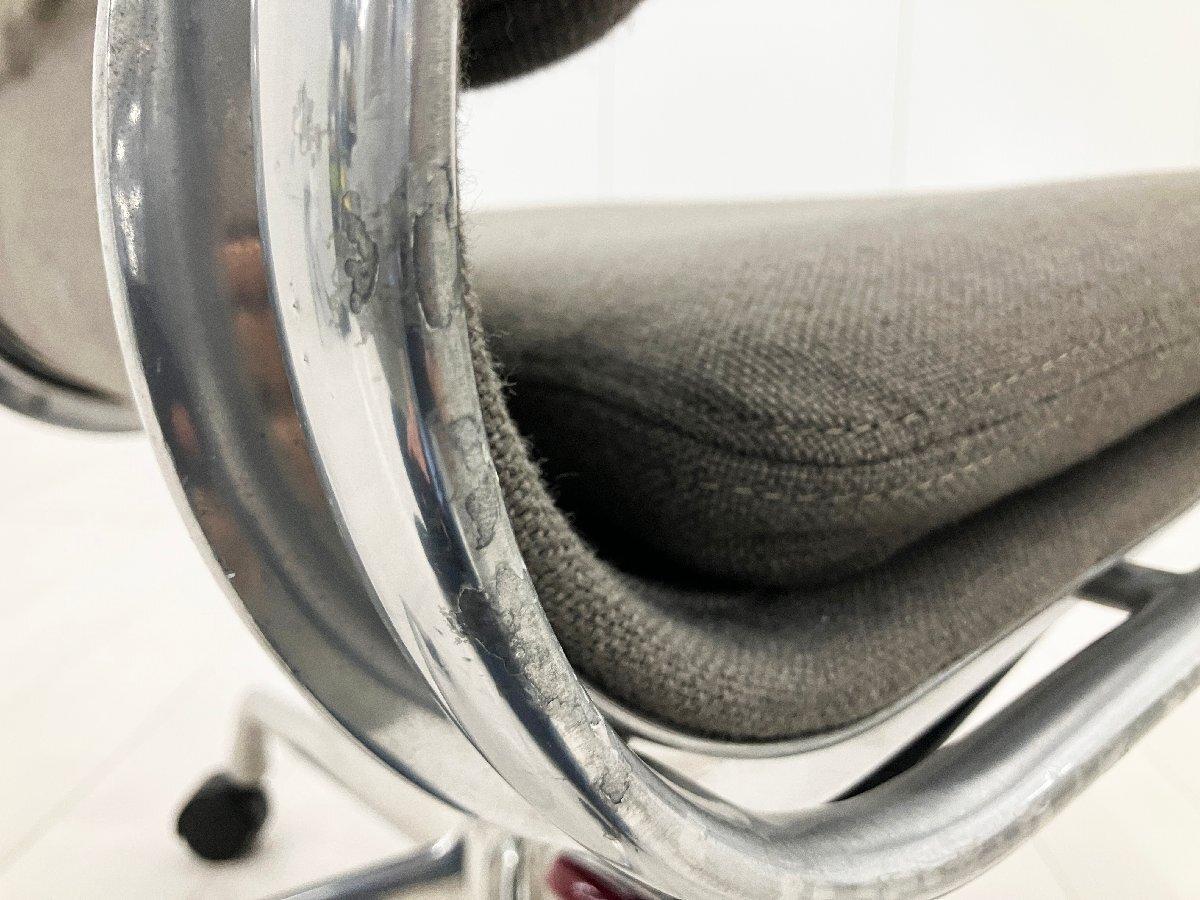 希少 Herman Miller ハーマンミラー マウスパッド アメリカ製 中古】イームズ ソフトパッド Herman Miller/ハーマンミラー 肘付ロー