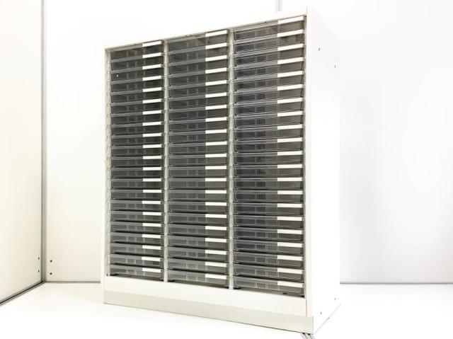 【中古】シンライン  イトーキ（ITOKI） ローキャビネット／クリスタルトレー
