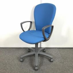 【三次元形状のモールドウレタンが身体にフィット！ふっくらクッション！】■コクヨ（KOKUYO）製　レグノ2チェア　肘付きハイバック　固定肘　■モデレートブルー