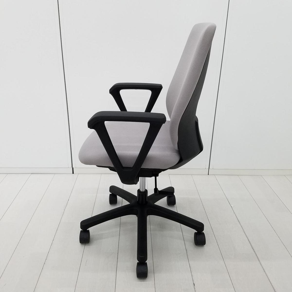 中古】トルテR KZ-230PG-T1W6 イトーキ/ITOKI 肘付ハイバックチェア