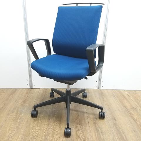 【中古】ウィザード3 樹脂  コクヨ（KOKUYO） 肘付ローバックチェア