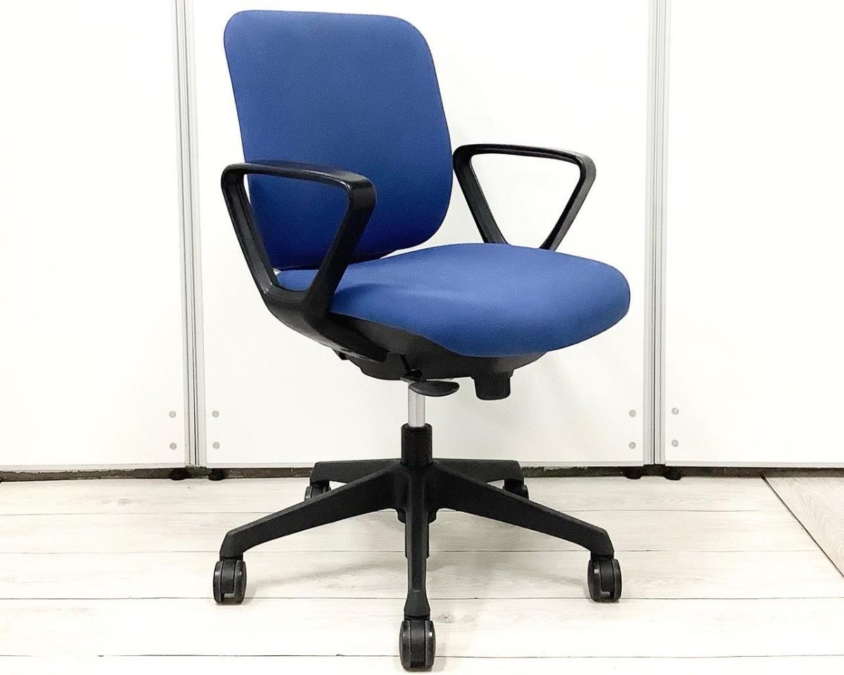 中古品　カウンターチェア　ブルー① 中古】CG-Rチェア CN43R 0410 オカムラ/okamura 肘付ローバックチェア