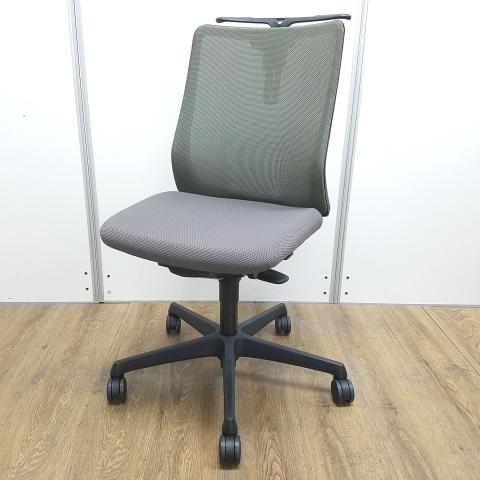 【中古】フルーエントチェア  オカムラ（okamura） 肘無ローバックチェア