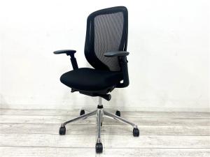 【定価11万円】【オカムラ製品で最も人気を集める高機能メッシュチェア!】■オカムラ(okamura)製 シルフィ(Sylphy)チェア 肘付き ハイバック ■背面メッシュ ■可動肘 ■ブラック
