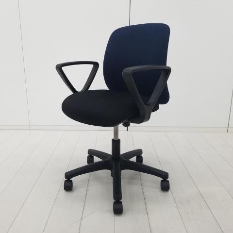 【中古】ボニートチェア KT-140PG T1T1B2 イトーキ（ITOKI） 肘付ローバックチェア