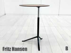 B）Fritz Hansen/フリッツハンセン　リトルフレンド　サイドテーブル　オーク　高さ調整機能付　北欧