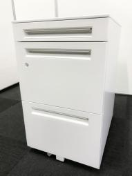 【使いやすさで選ぶならコレ！デスク周りをスッキリ整理！】■ウチダ　エスティシリーズ　3段ワゴン　H680mm　ホワイト　■ファイル書類整理もバッチリ！　フリアド用　ハイワゴン　デスクサイドキャビネット　【UCHIDA　ST】