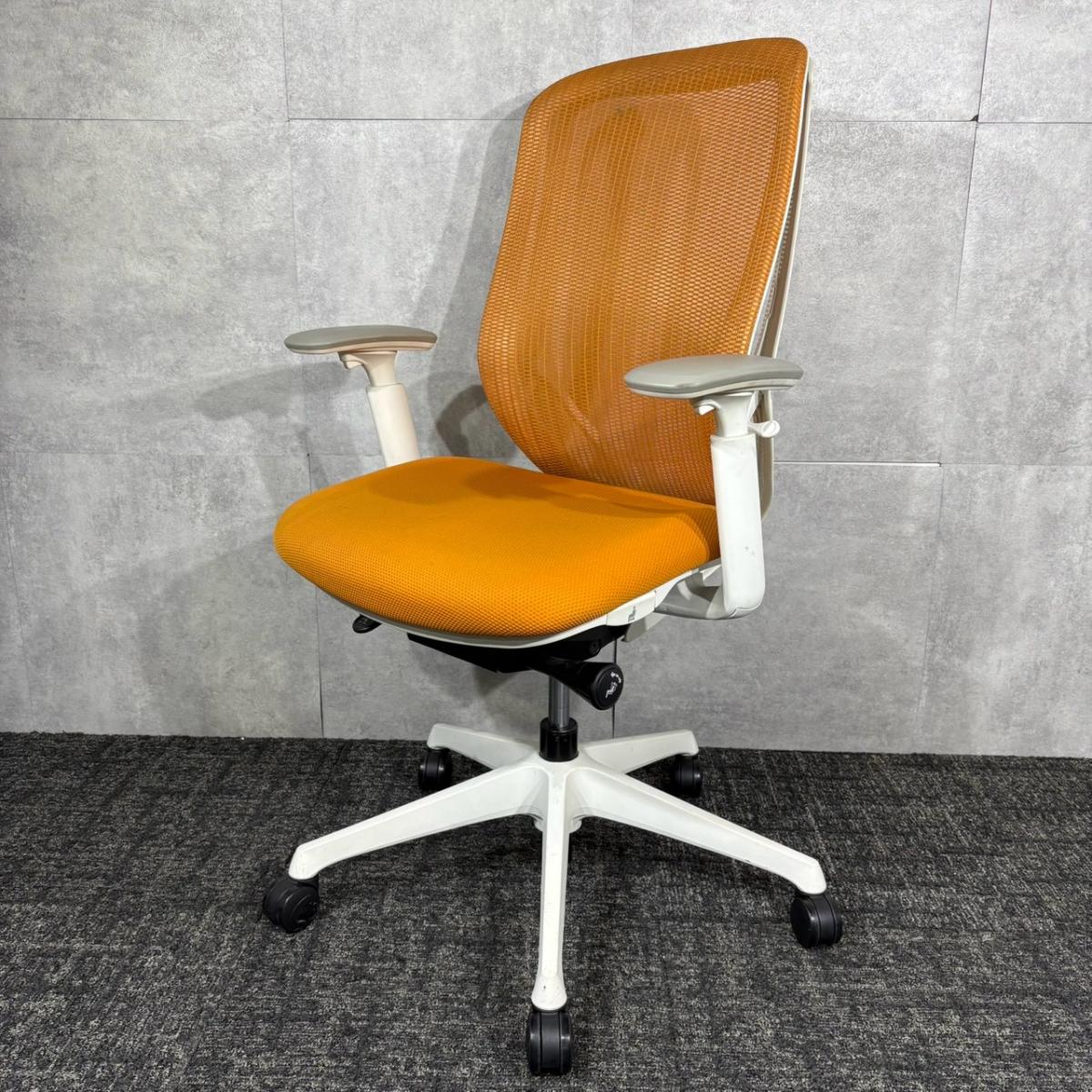 中古】シルフィー C685XW FMR8 オカムラ/okamura 肘付ハイバックチェア