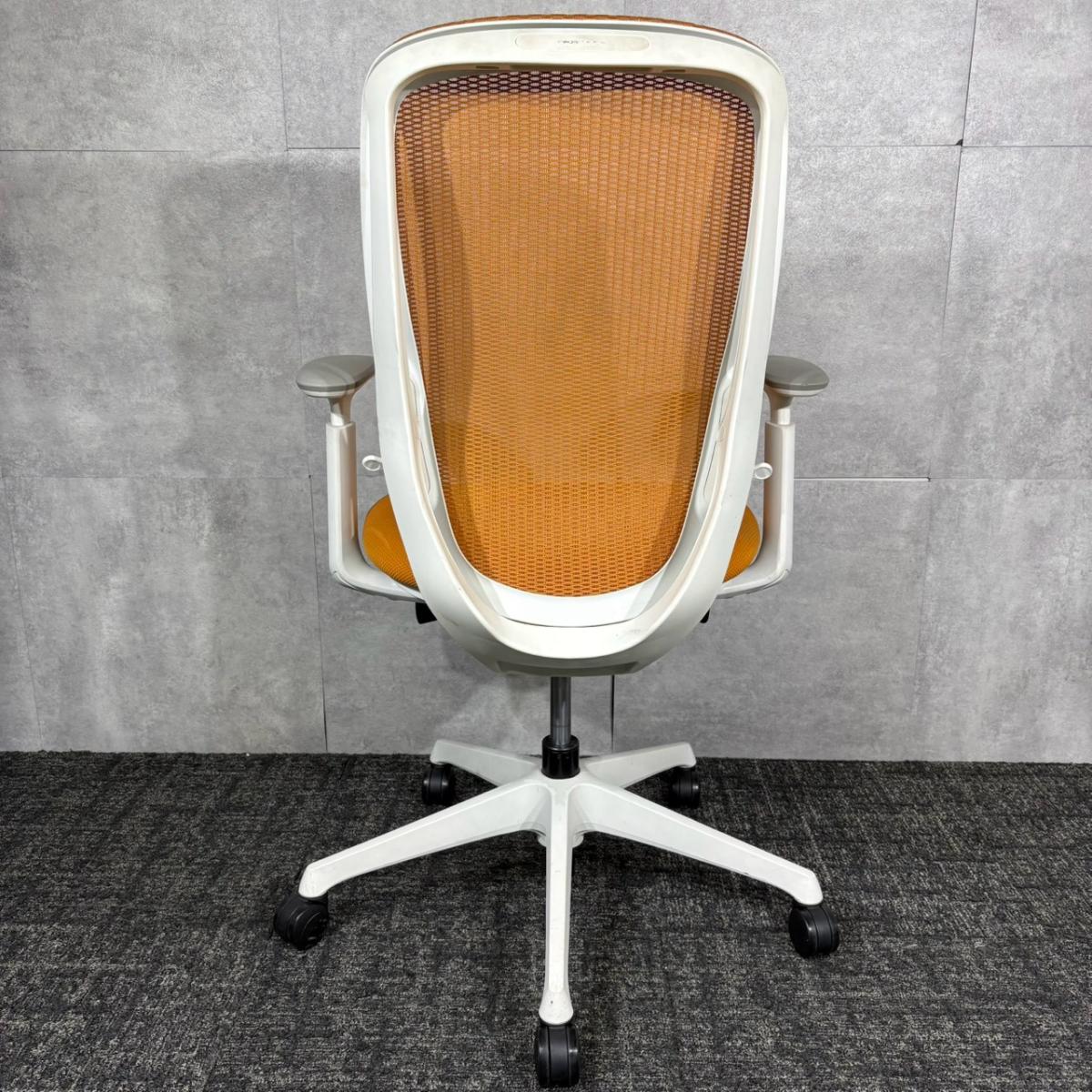 中古】シルフィー C685XW FMR8 オカムラ/okamura 肘付ハイバックチェア