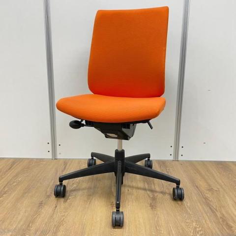 【中古】ウィザードチェア  コクヨ（KOKUYO） 肘無ハイバックチェア