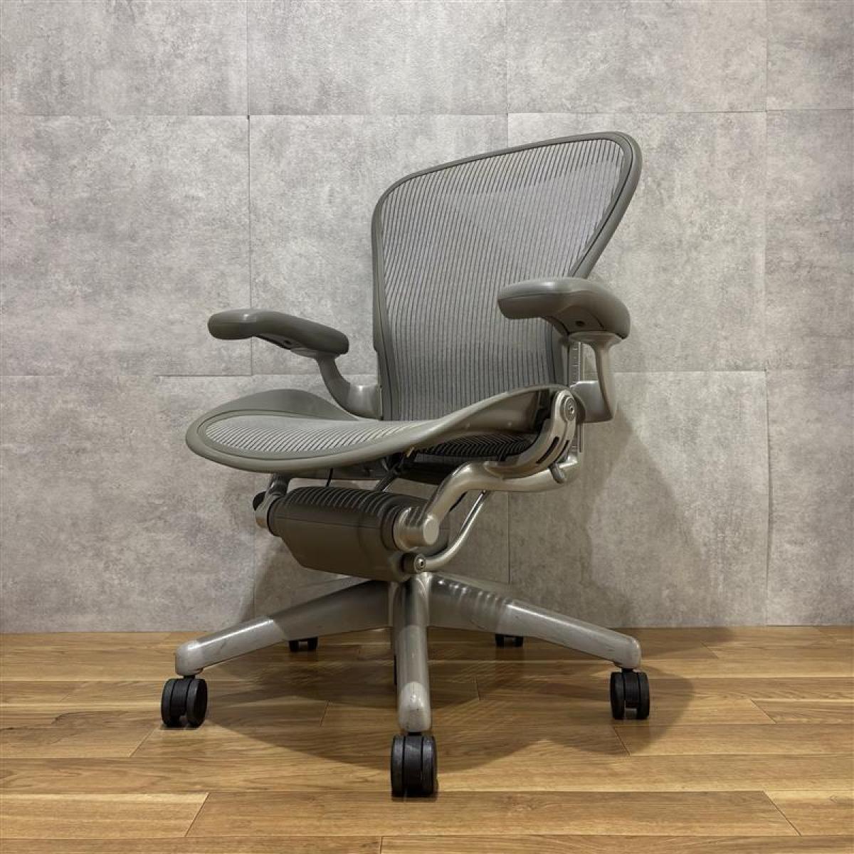 [送料込み]ハーマンミラーアーロンチェア(肘付ハイバックチェア) 中古】アーロンチェア Herman Miller/ハーマンミラー 肘付ハイバック