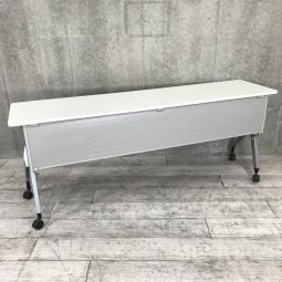【フレキシブルに活躍する便利アイテム！】■イトーキ（ITOKI）製　HXシリーズ　サイドスタックテーブル　■W1800×D450×H720mm　■幕板パネル付　■ホワイト