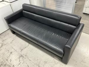 【限定１台】内田洋行製のソファが１台入荷いたしました！特価品にて掲載しております！