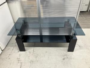【限定１台】ガラス天板のローテーブルが入荷いたしました。レア商品の為お見逃しなく！