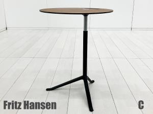 C）Fritz Hansen/フリッツハンセン　リトルフレンド　サイドテーブル　オーク　高さ調整機能付　北欧