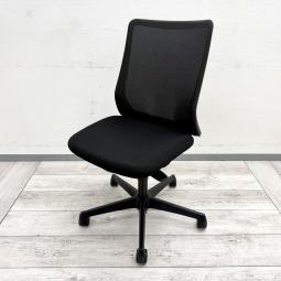 【人気のスタンダードチェア！ロット導入にもおすすめ！】

■オカムラ製　フルーエントチェア　ローバック　肘なし　ブラック
■長時間のデスクワークやテレワークにもおすすめ！
■シンプルな操作性と快適な座り心地を兼ね備えた人気モデル！ロット在庫ありでまとめての導入にも対応可能です！【okamura Fluent】