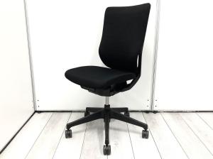 姿勢の変化をサポート！操作レスで体格にマッチする定番チェア！
■イトーキ/エピオスチェア（epios）/ブラック　肘無　ハイバック　■背面クロス