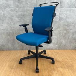 オカムラ製のオフィスチェア(事務椅子)【エスクードチェア】が入荷いたしました！　＊良品を格安で！「オフィスバスターズ福岡南店」は、福岡を拠点として、全国へ中古オフィス用品・オフィス家具を提供しております。