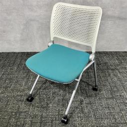 【中古】内田洋行 Blume（ブルーメ） BLU-100WN ネスティングチェア｜省スペース収納に便利！会議室・研修室・セミナールームにおすすめのスタッキングチェア｜中古オフィス家具をお探しならオフィスバスターズ福岡博多店へお気軽にお問い合わせください！