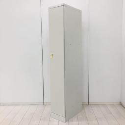 希少/スリムタイプ/オススメ　プラス（PLUS）製　LHシリーズ　1人用ロッカー　更衣用ロッカー　W300×D515㎜　■シリンダー錠　■グレー