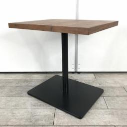 【スタイリッシュな空間を演出！】■オカムラ　アルトピアッツァシリーズ　カフェテーブル　W750×D600×H720㎜　■オシャレなイメージで人気の木目カラー！　天板：ラスティックパイン　脚：ブラック 【Okamura　Alt Piazza】【ABW】