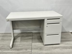 【収納も充実！　使い勝手の良い横幅1200㎜！定番のスタンダードデスク！】■ウチダ(UCHIDA)製　スカエナ(SCAENA)シリーズ　片袖机　W1200×D700㎜　■配線Sタイプ　■シリンダー錠　■ホワイト※愛知※名古屋※豊田※三重