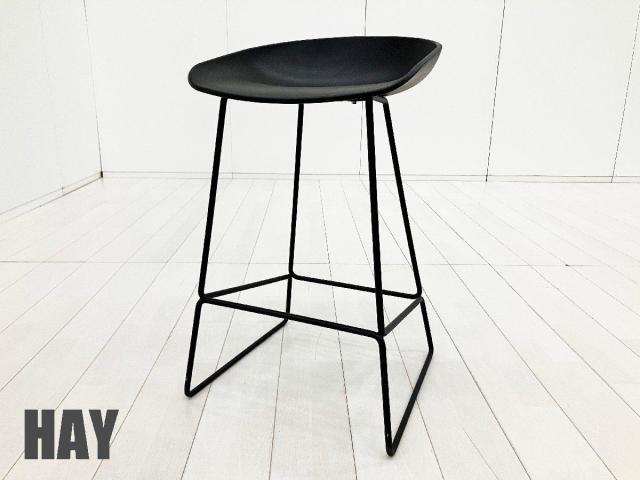 【ハイカウンターとの使用がおススメ! シックな色味の北欧で誕生したデザイナーズ家具が入荷!】■HAY/ヘイ ABOUT A STOOL AAS38 HIGH H760 / アバウト ア スツール ■ブラック ■デンマーク 北欧 CIBONE/シボネ ≪リクルーティング・採用強化≫≪モチベーションUP・やる気向上≫≪ウェルビーイング≫