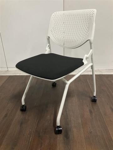 【中古】ルナ  オカムラ（okamura） ネスティングチェア