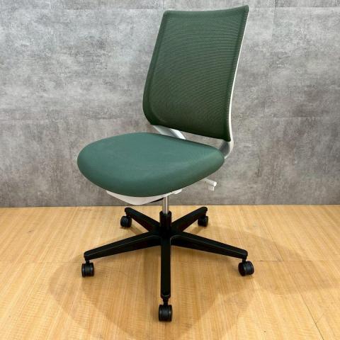 【中古】ミトラシリーズ  コクヨ（KOKUYO） 肘無ローバックチェア