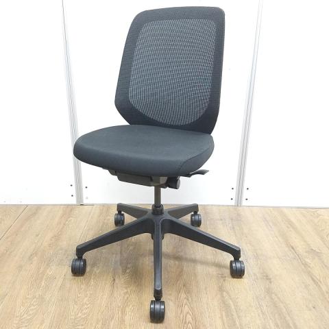 【中古】ノート  イトーキ（ITOKI） 肘無ローバックチェア