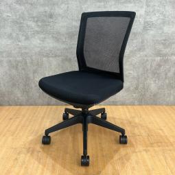 アイリスチトセ製のオフィスチェア(事務椅子)シンフォートシリーズ】が入荷いたしました！　＊良品を格安で！「オフィスバスターズ福岡南店」は、福岡を拠点として、全国へ中古オフィス用品・オフィス家具を提供しております。
