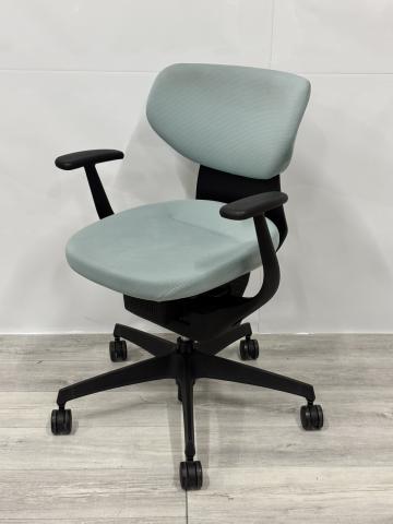 滅多に見ないラテラルタイプのイングが入荷しました！！　コクヨ　イング〈ing〉　※愛知※名古屋※豊田※三重