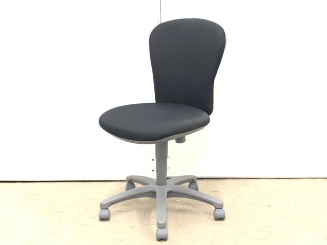 【中古】レグノチェア2 CRS-G212F4HSNB6 コクヨ（KOKUYO） 肘無ローバックチェア