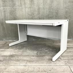【ゆとりのあるワークスペースで作業効率アップ！スタンダードなデザインで使いやすい！】■ウチダ(UCHIDA)製　スカエナシリーズ　平デスク　W1400×D700mm　引き出し付　■配線Kタイプ　■ホワイト