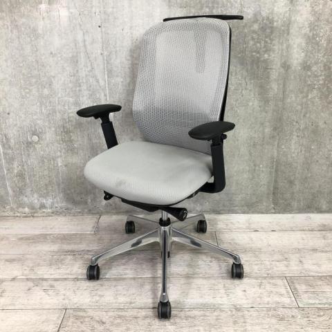 【前傾機能付き】オカムラ(okamura)シルフィチェア メッシュ仕様 ■色:グレー 可動肘付き【2608】【A01086603】