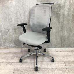 【前傾機能付き】オカムラ（okamura）シルフィチェア　メッシュ仕様　■色：グレー　可動肘付き【2608】【A01086603】