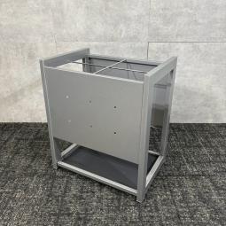 【中古】プラス TA-24US 傘立て 24本用｜受付・エントランスをすっきり整えるスタイリッシュなオフィスアクセサリー！来客スペースや事務所入口におすすめ｜中古オフィス家具をお探しならオフィスバスターズ福岡博多店へお気軽にお問い合わせください！