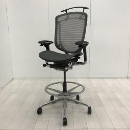 【在庫入替セール品】【世界で認められた革新的タスクチェア！人間工学に基づいた快適な座り心地を実現！】■オカムラ（okamura）製　コンテッサセコンダ（Contessa Seconda）チェア　肘付ハイバック　ハイチェア　■背・座面メッシュ　■可動肘・ハンガー・足掛け付　■ミディアムグレー