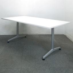 【在庫入替セール】【1台入荷】十人十色の空間を彩る人気のテーブル入荷！中古　テーブル　オフィス　会議　打ち合わせ　ホワイト　飛沫防止　W1800　D900　T字脚(T8)