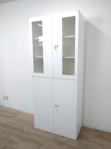 【博】※レア商品/ガラス両開きセット■オカムラ(okamura)製 レクトライン 上下両開き書庫セット ホワイト 《オフィスバスターズ福岡博多店は、福岡を拠点として、日本全国へ中古オフィス用品・オフィス家具を提供しております》