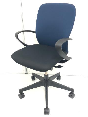 【中古】フルゴ KF-446GB-T1T1B2 イトーキ（ITOKI） 肘付ローバックチェア