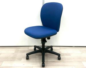 【定価約４万円】【身体にやさしくフィット！毎日の業務を快適にサポートする人気チェア！】■イトーキ/リエット　■肘無ローバック　クッションタイプ　■ブルー×ブラックシェル