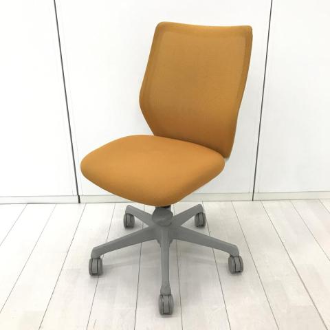 【中古】CG-M メッシュ CG11WR FZK8 オカムラ（okamura） 肘無ローバックチェア