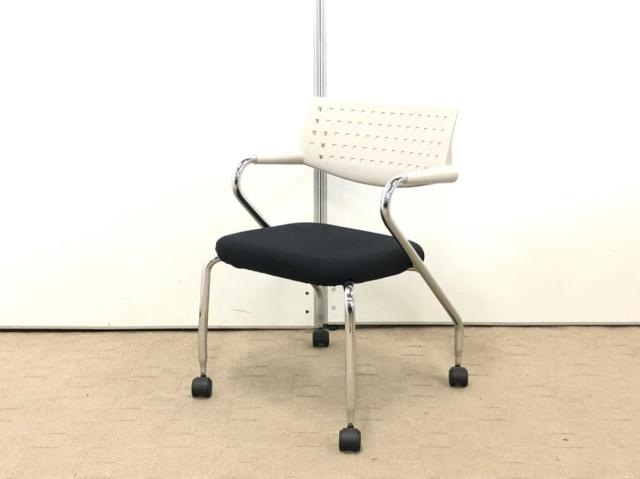 【中古】ビザロール 41628100 vitra（ヴィトラ） スタッキングチェア